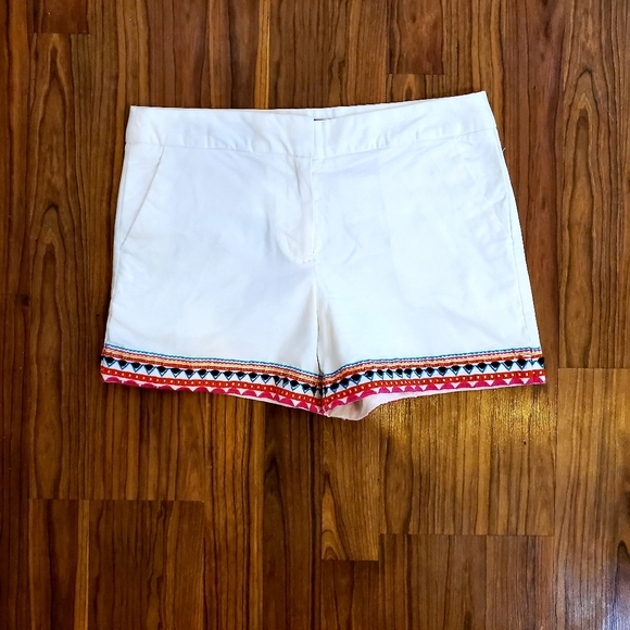 Cynthia Rowley Pants - ⚡️ CYNTHIA ROWLEY Women's Size 6 White Multi-color Trim Snap/Zip Up Shorts